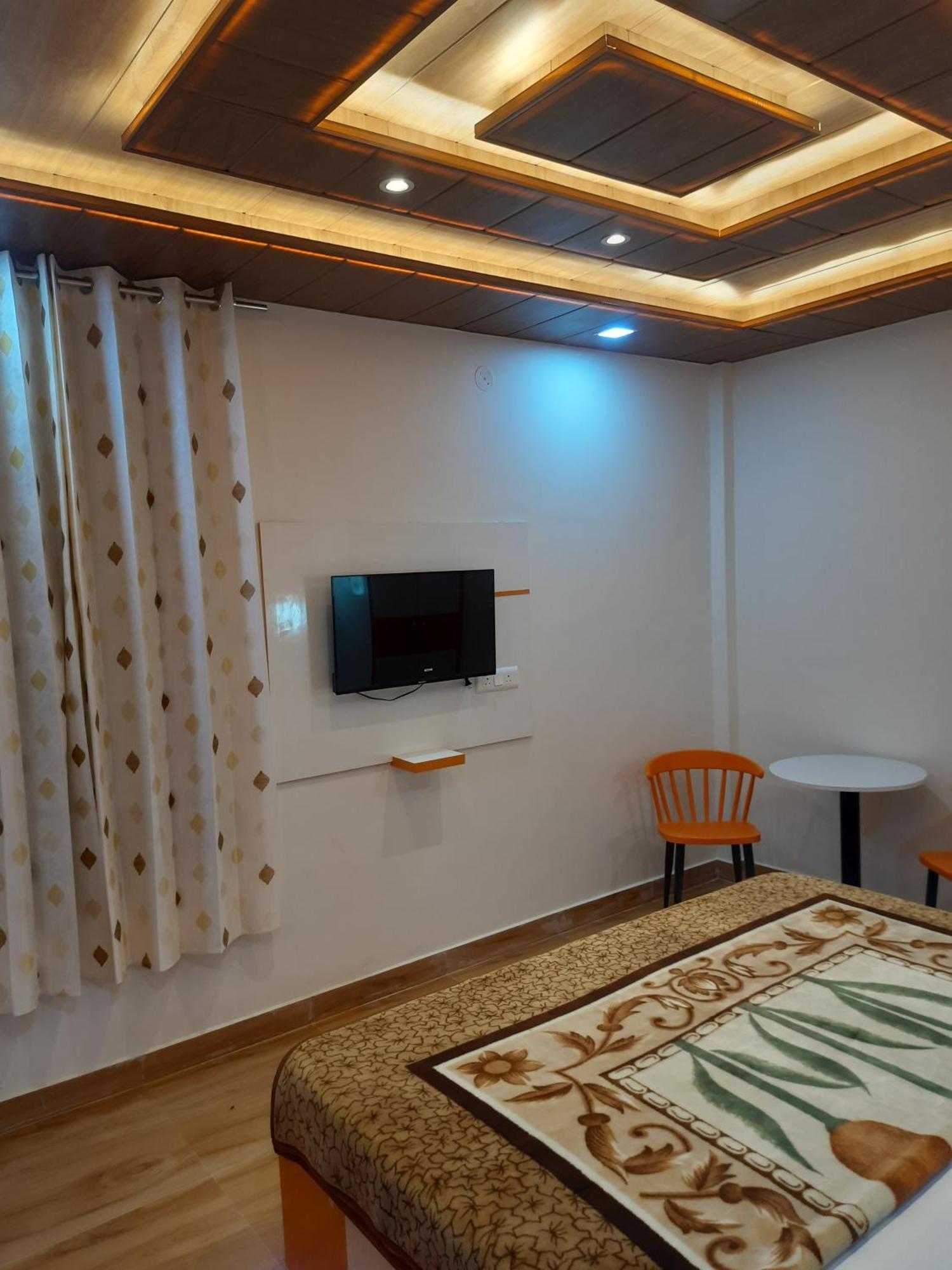 Appartamento Aagaman Woods Shimla Esterno foto