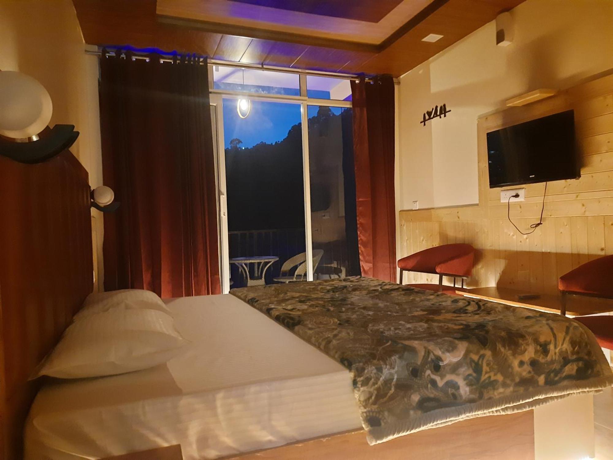 Appartamento Aagaman Woods Shimla Esterno foto